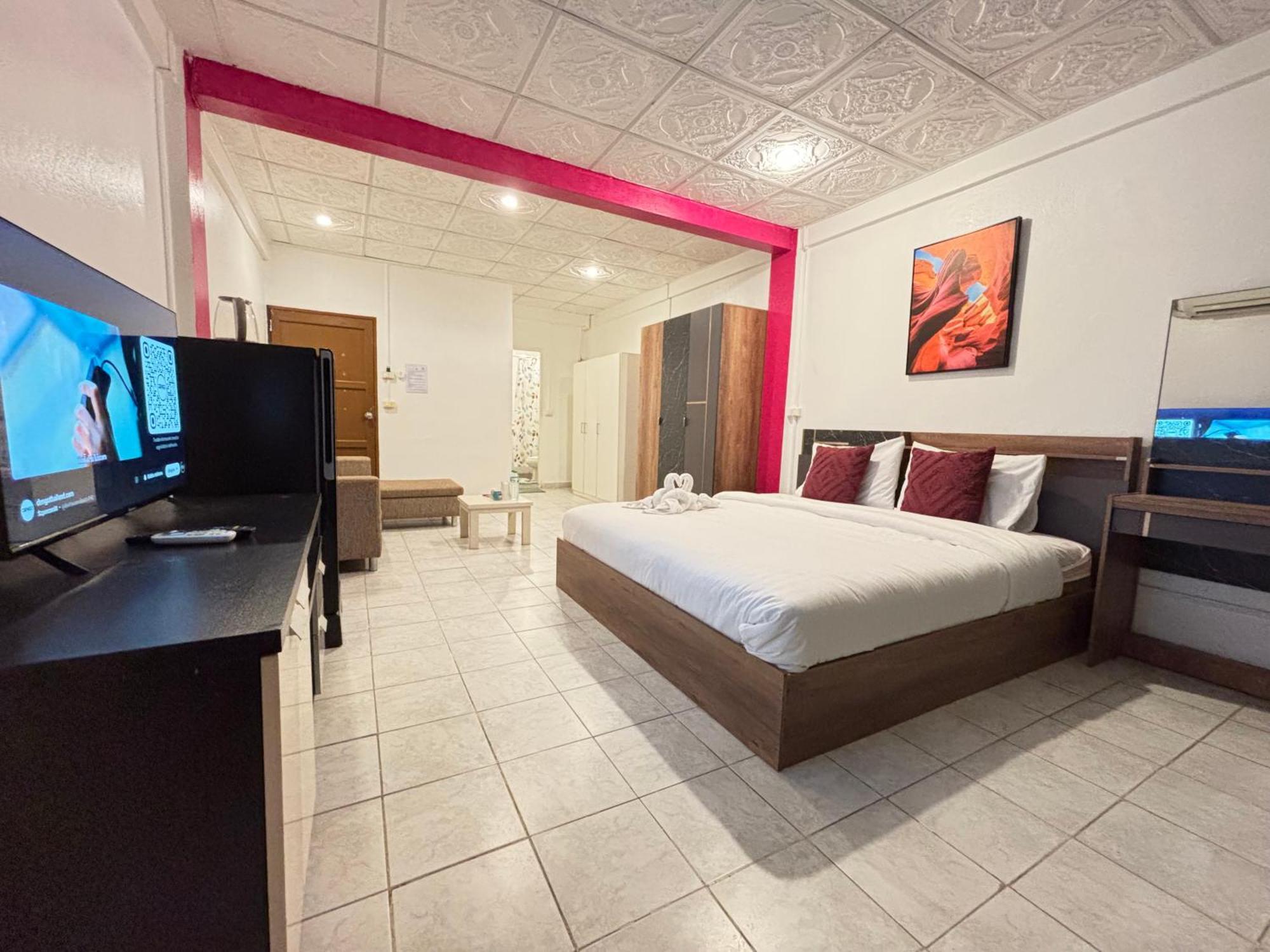 Charm 3* Pattaya