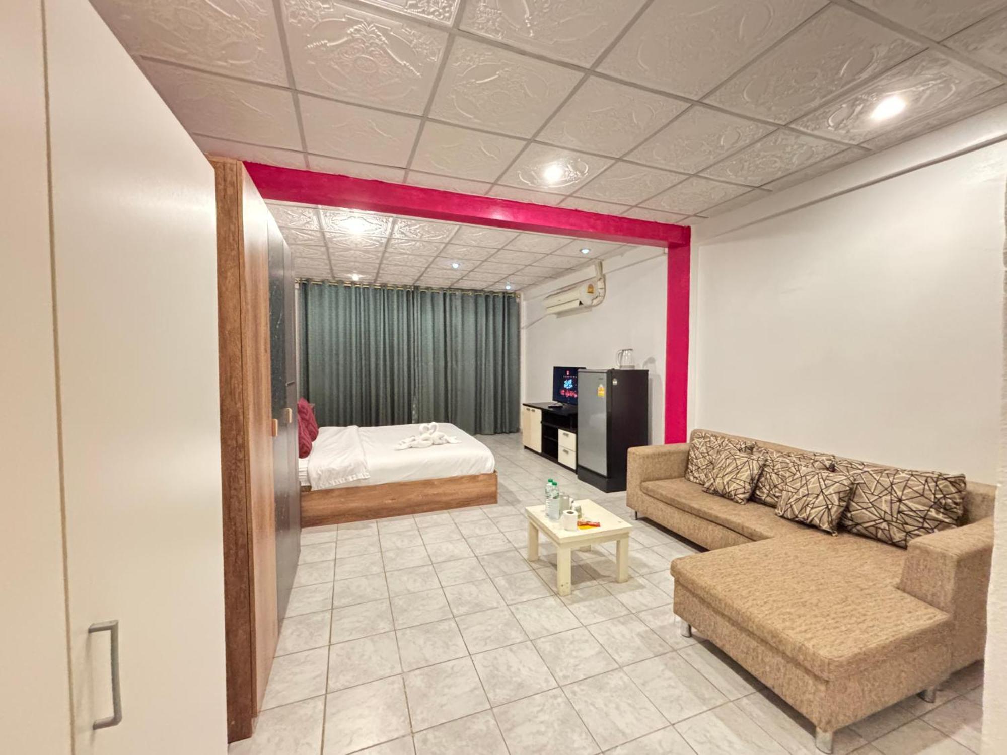 Charm 3* Pattaya